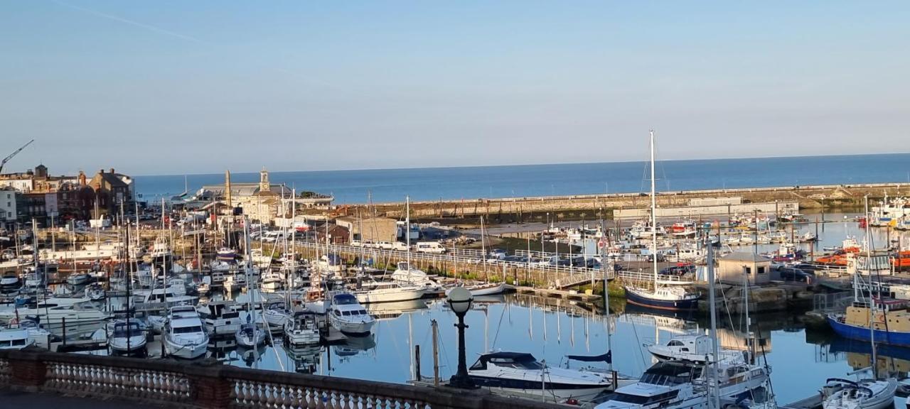 Diamond Harbour - Whole Huge Apartment - Wifi - Beach - Ramsgate Town エクステリア 写真